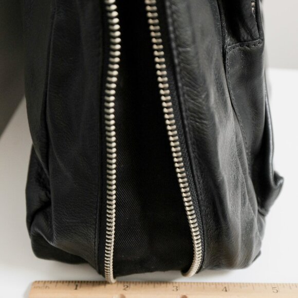 CLUB MONACO Unisex Large Black Soft Leather Zippered Shoulder Laptop Bag Purse - Picture 6 of 12